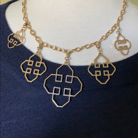 New yellow gold tone geometric cut necklace - Picture 6 of 7